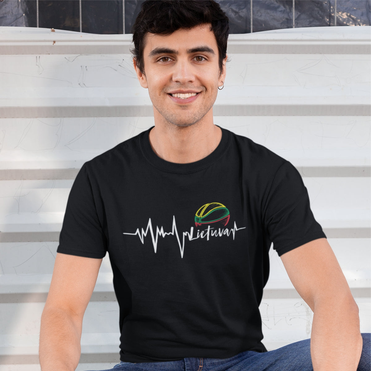 Juodi UNISEX marškinėliai "Širdyje krepšinis" PASKUTINIAI VIENETAI (M ir L dydžiai)