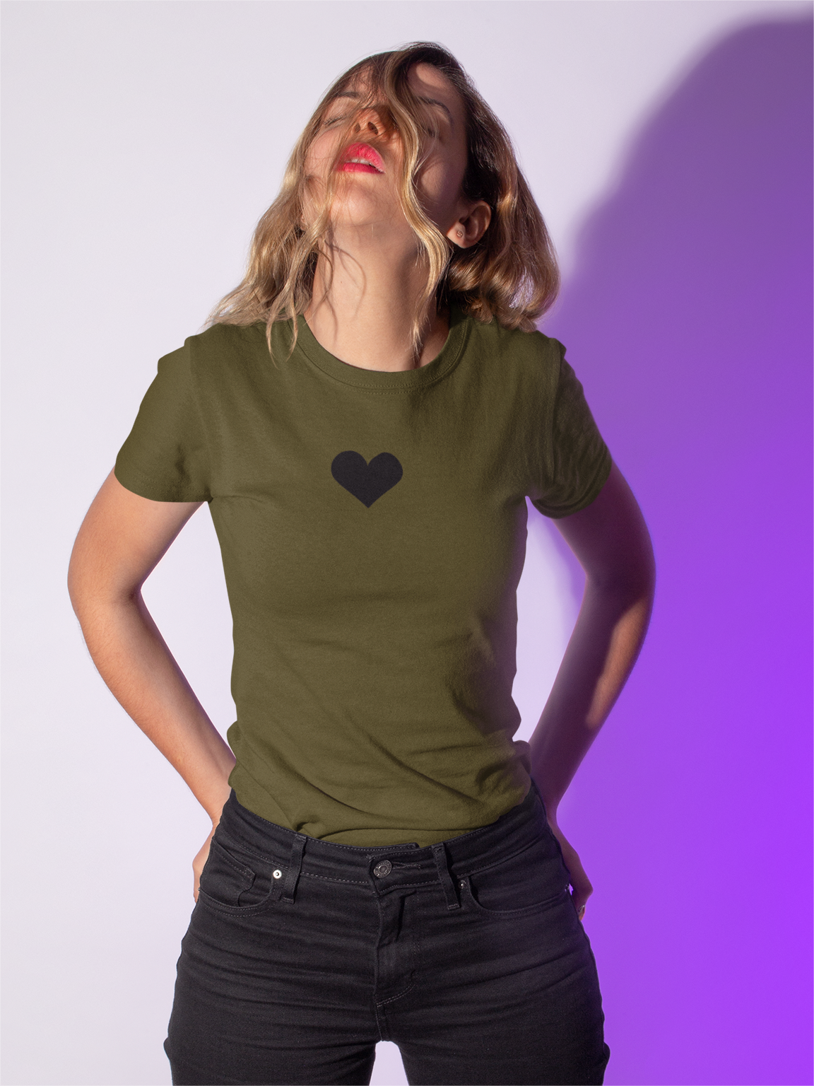 Khaki UNISEX marškinėliai "Juoda širdelė" PASKUTINIAI VIENETAI (XS, S, M dydžiai)
