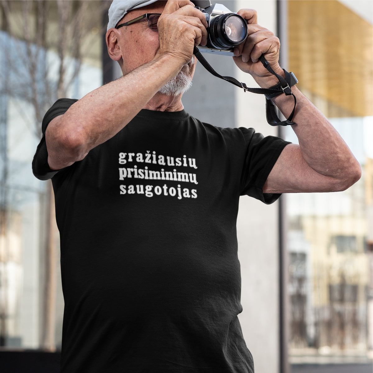 Juodi marškinėliai tėčiui ir seneliui "Gražiausių prisiminimų saugotojas"