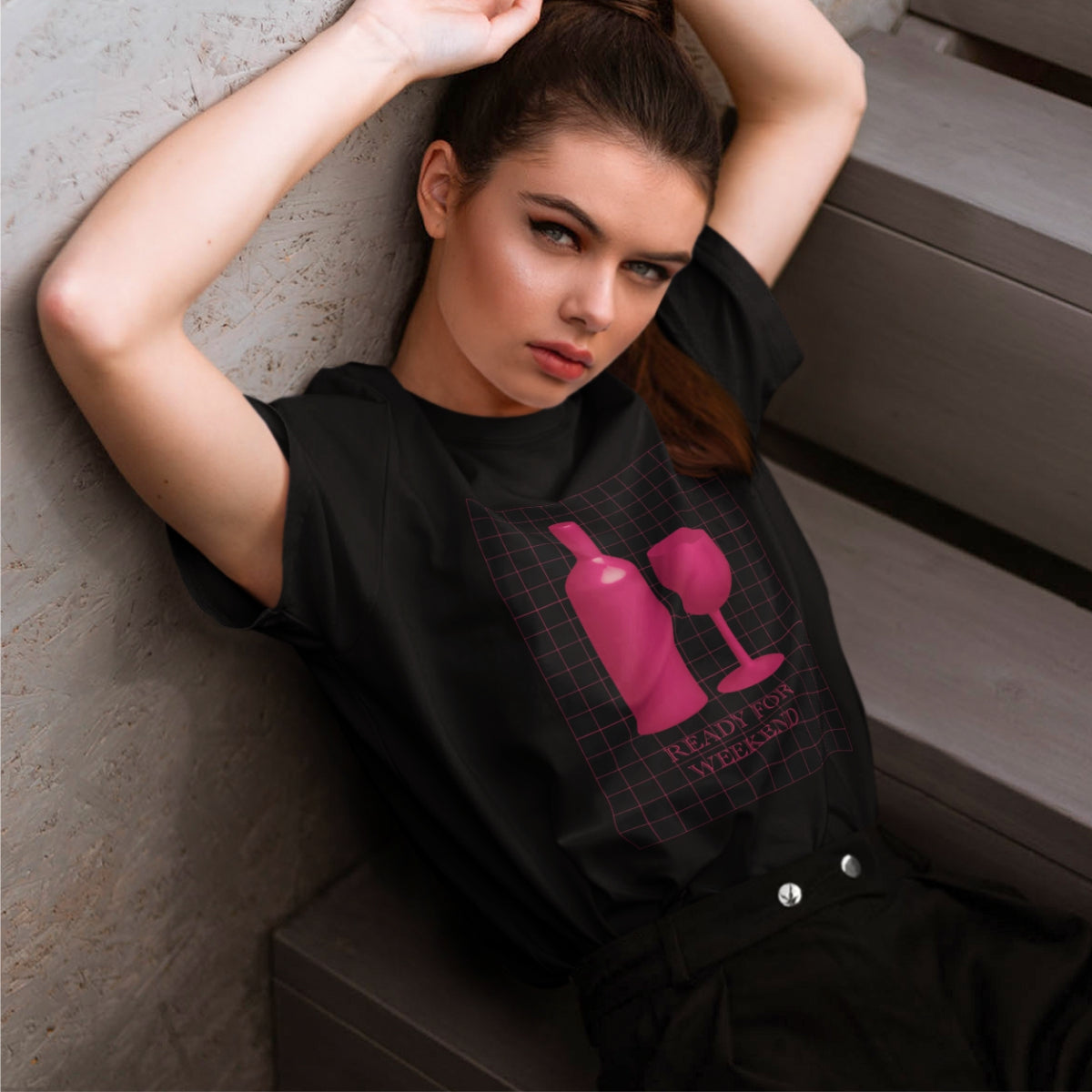Juodi UNISEX marškinėliai su iliustracija "Ready for weekend juodame fone"
