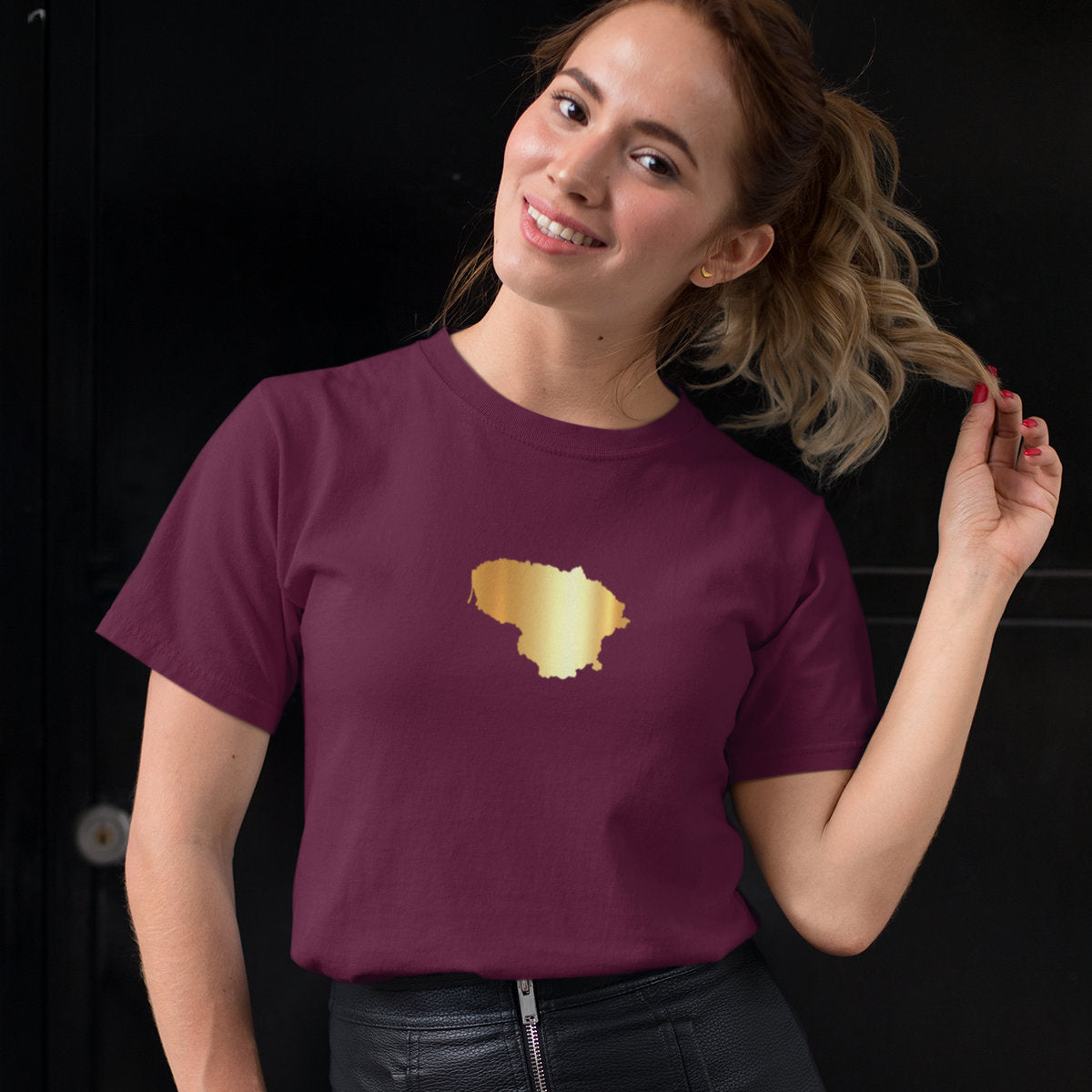 Burgundiški UNISEX marškinėliai su auksiniu marginimu "Auksinė Lietuva“