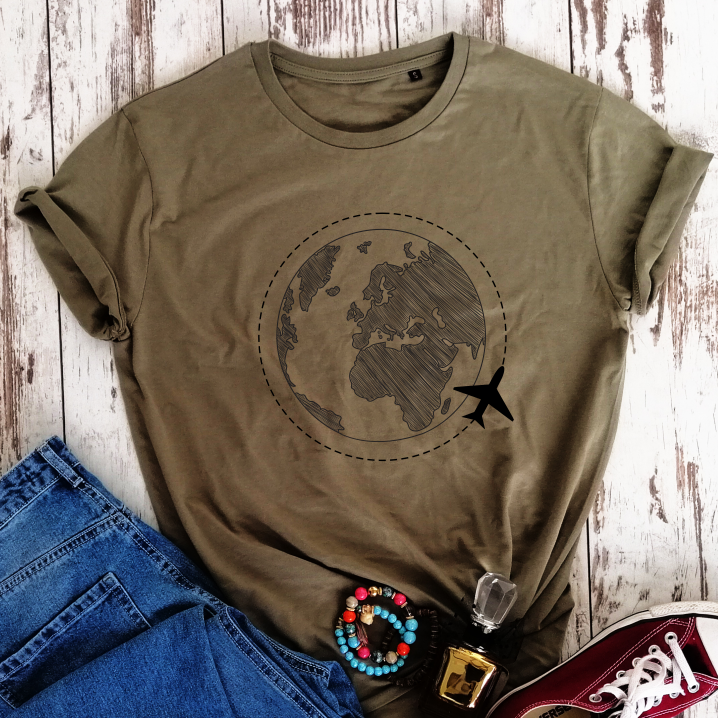 Khaki ekologiškos medvilnės marškinėliai "Keliautojas aplink pasaulį"