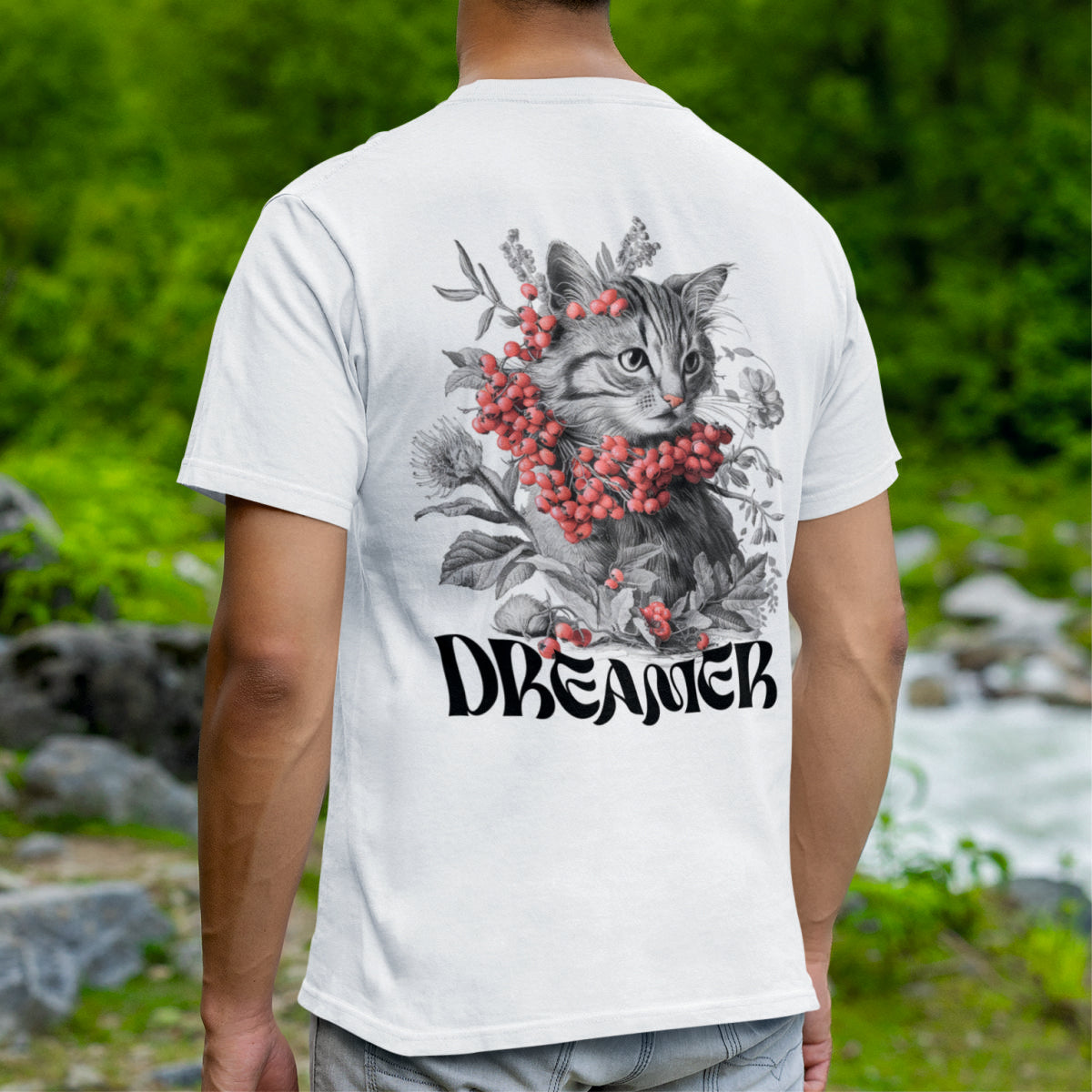 Balti marškinėliai su spauda ant nugaros  "Dreamer"