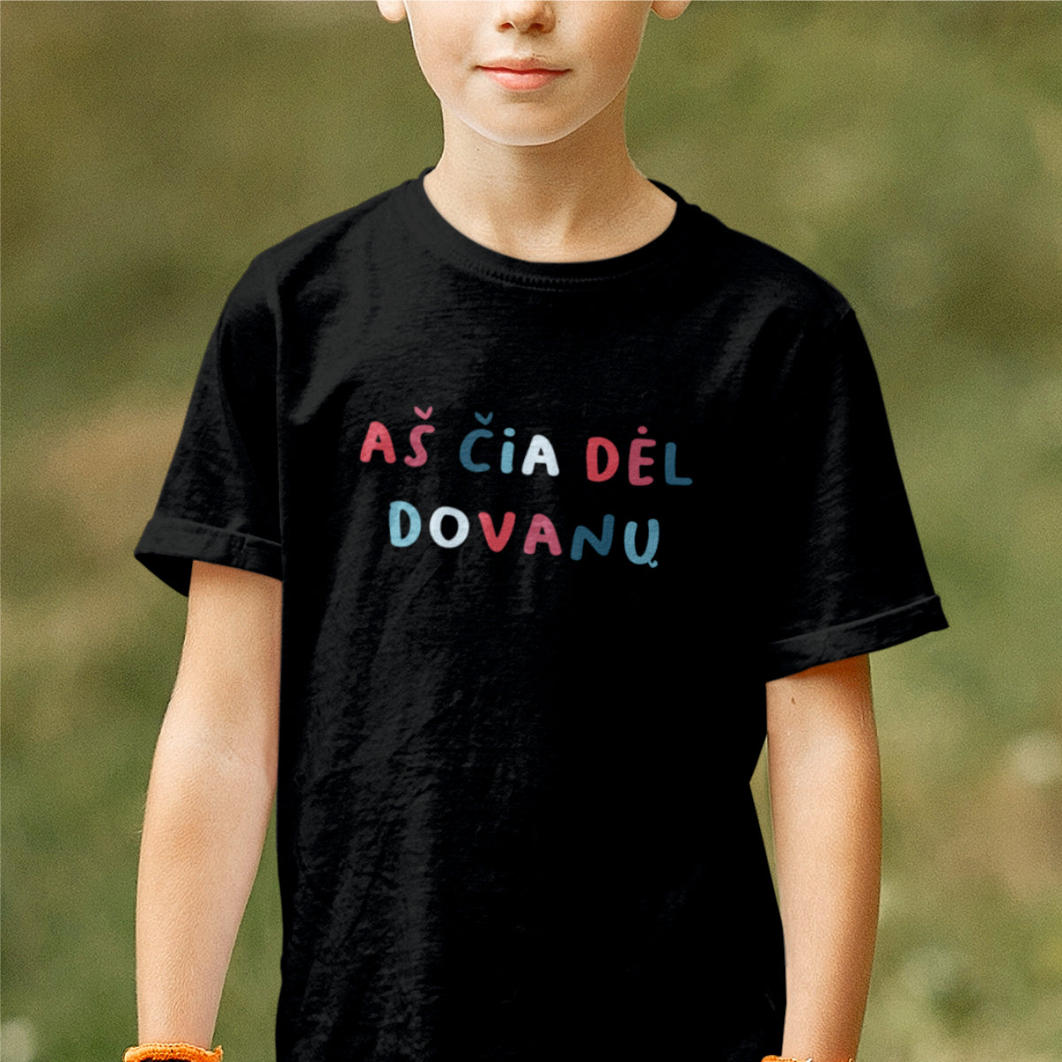 Juodi vaikiški marškinėliai "Aš čia dėl dovanų"