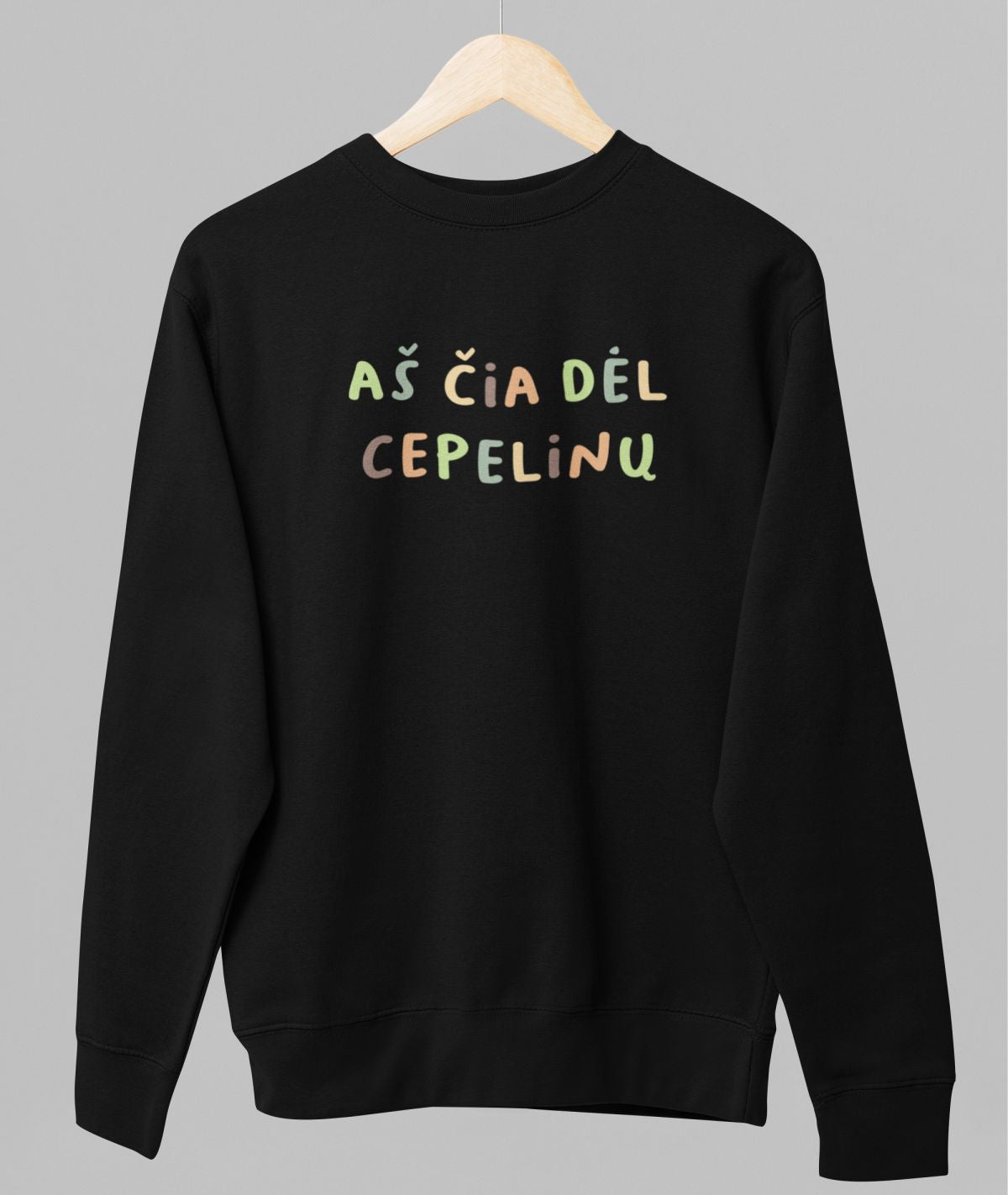 Juodas UNISEX džemperis "Aš čia dėl cepelinų"
