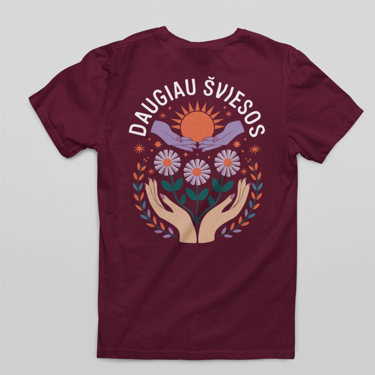 Burgundiški UNISEX marškinėliai su spauda ant nugaros "Daugiau šviesos"