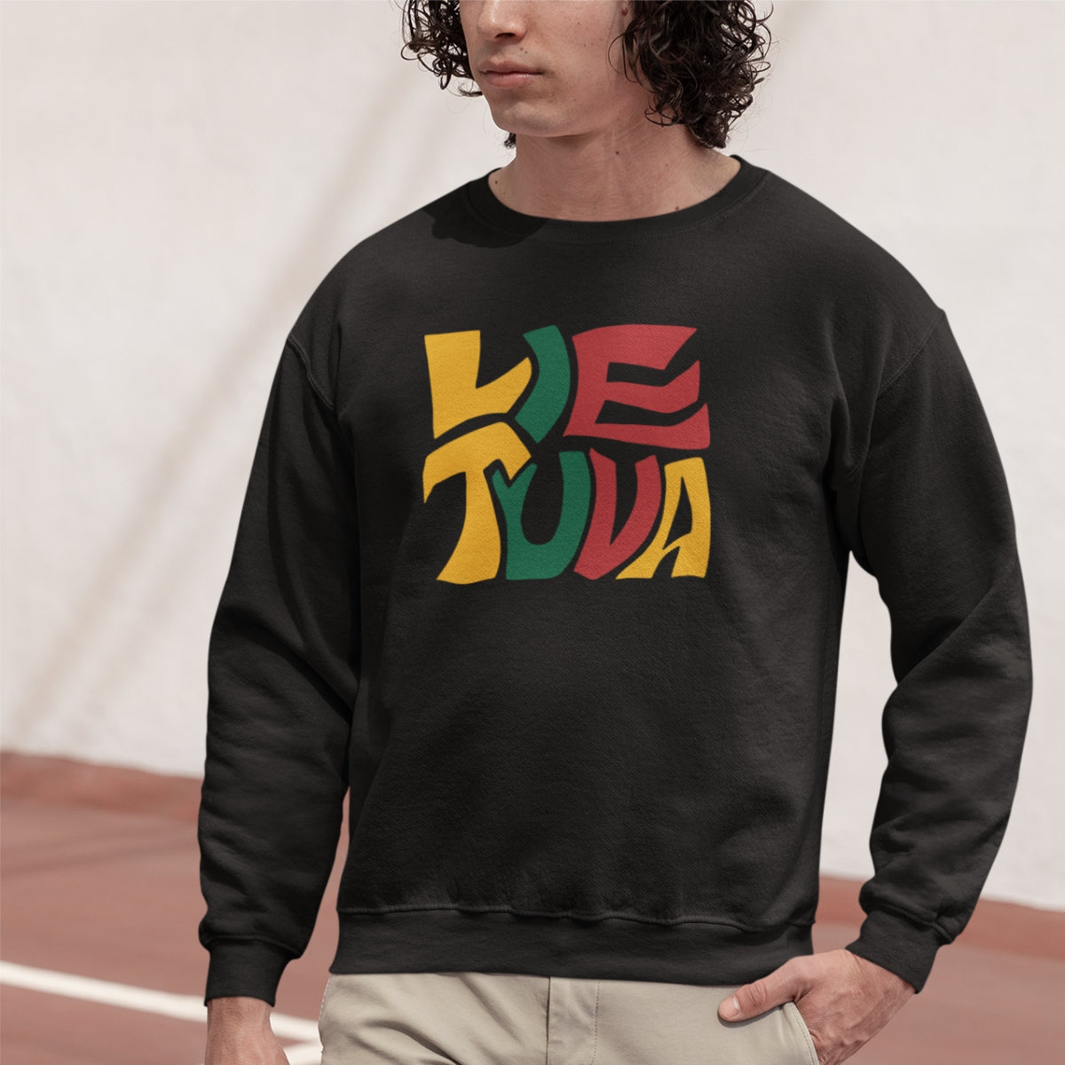 Juodas UNISEX džemperis be gobtuvo "Mano šalis"