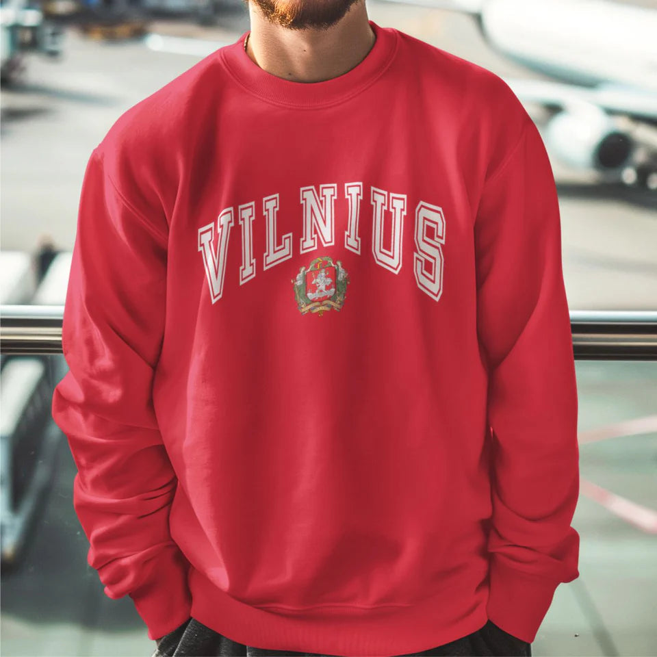 Raudonas džemperis be gobtuvo "Vilnius su herbu" (L dydis). Pagaminta prekė. Greitas išsiuntimas!