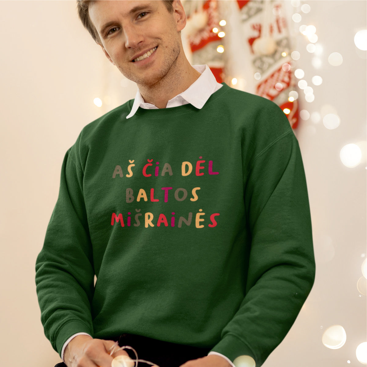 Tamsiai žalias kalėdinis UNISEX džemperis "Aš čia dėl baltos mišrainės"