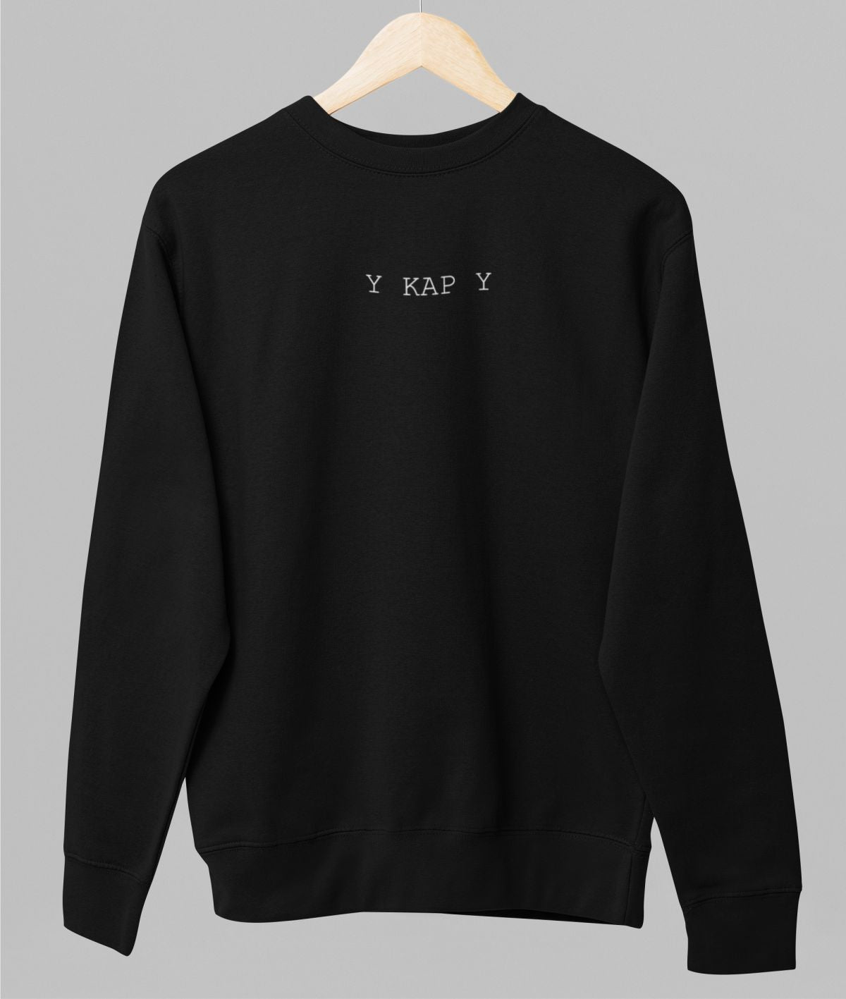 Juodas džemperis be gobtuvo "Y KAP Y"