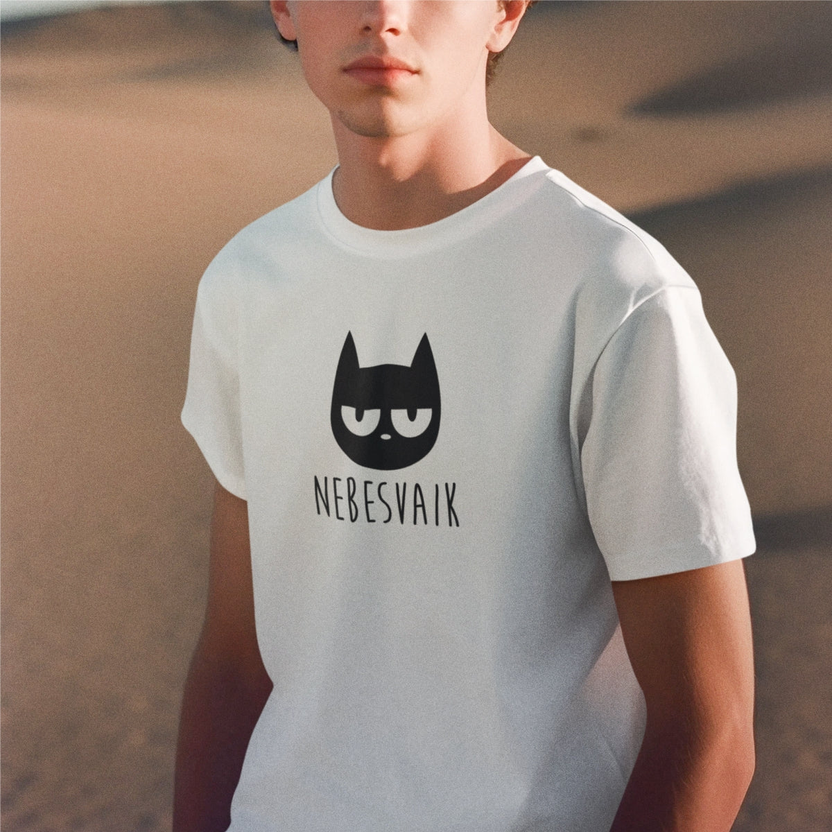 Balti UNISEX marškinėliai "Nebesvaik"