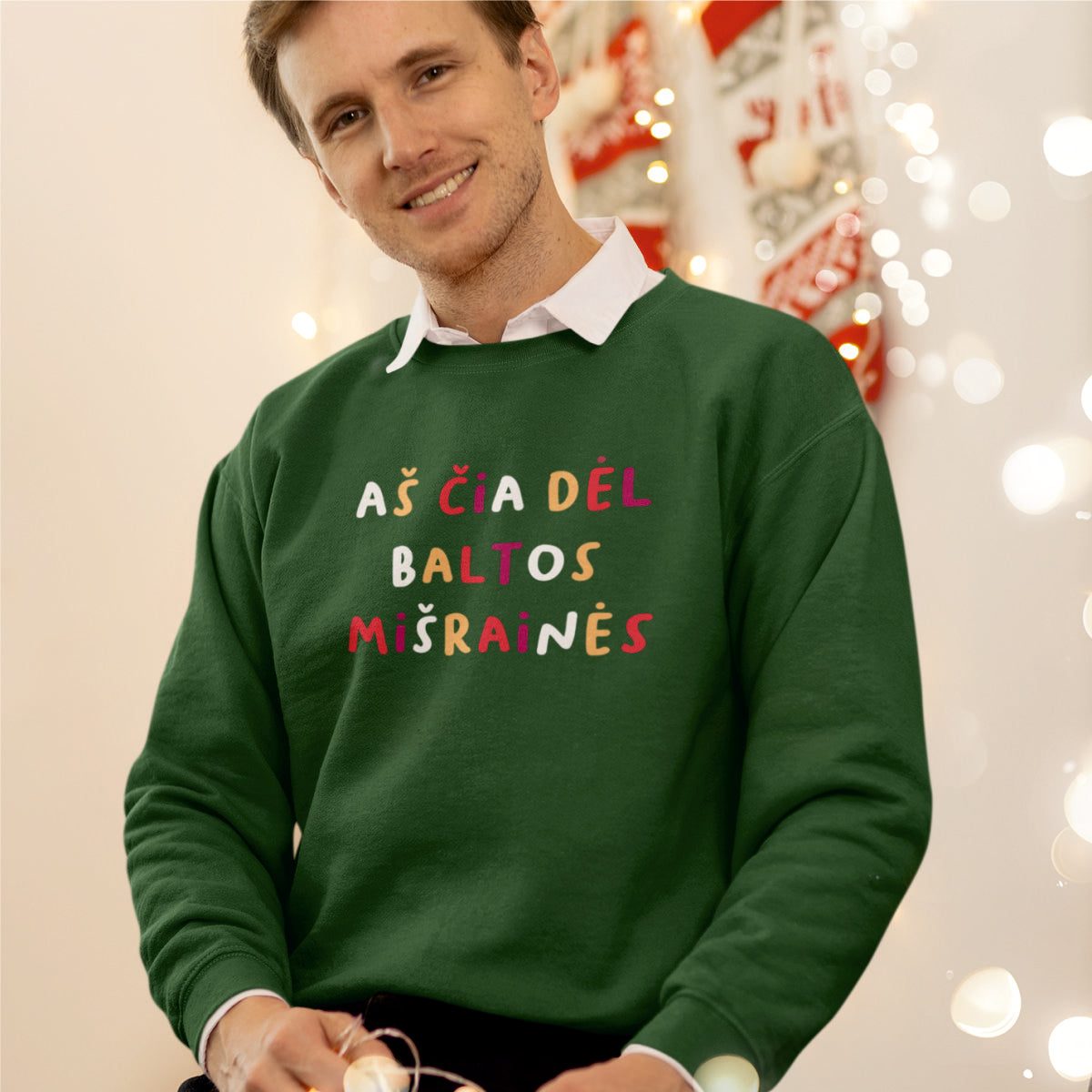 Tamsiai žalias kalėdinis UNISEX džemperis "Aš čia dėl baltos mišrainės"