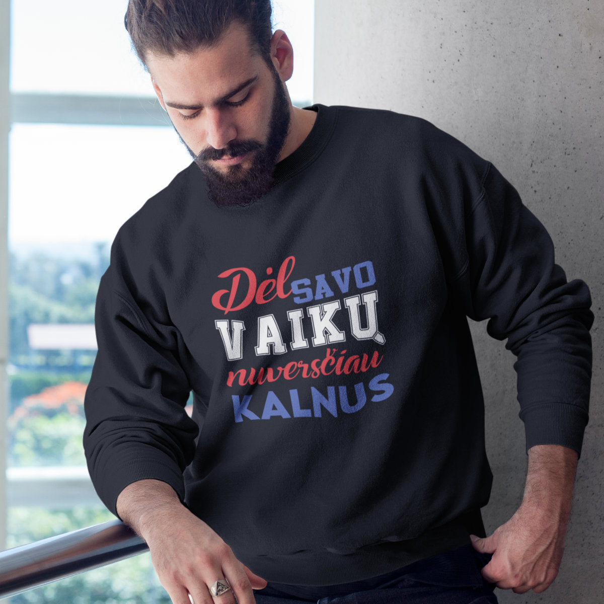 Juodas džemperis be gobtuvo "Dėl savo vaikų"