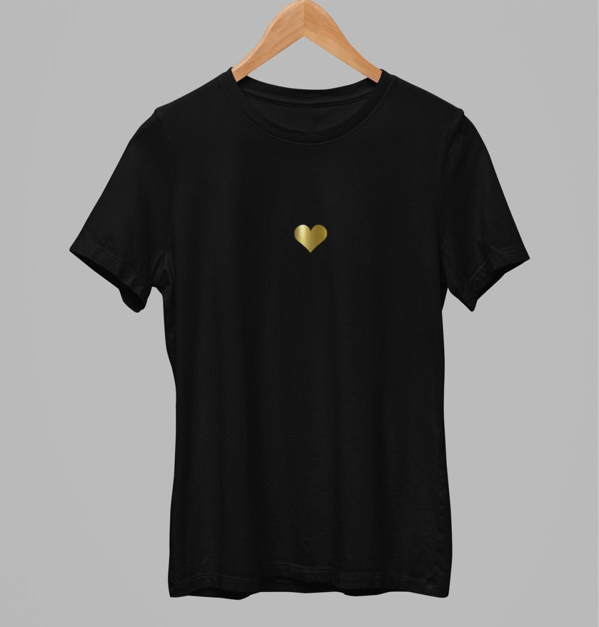 Juodi UNISEX marškinėliai su auksiniu lipduku  "Širdelė" (S dydis) ŠIURPNAKČIO PASIŪLYMAS