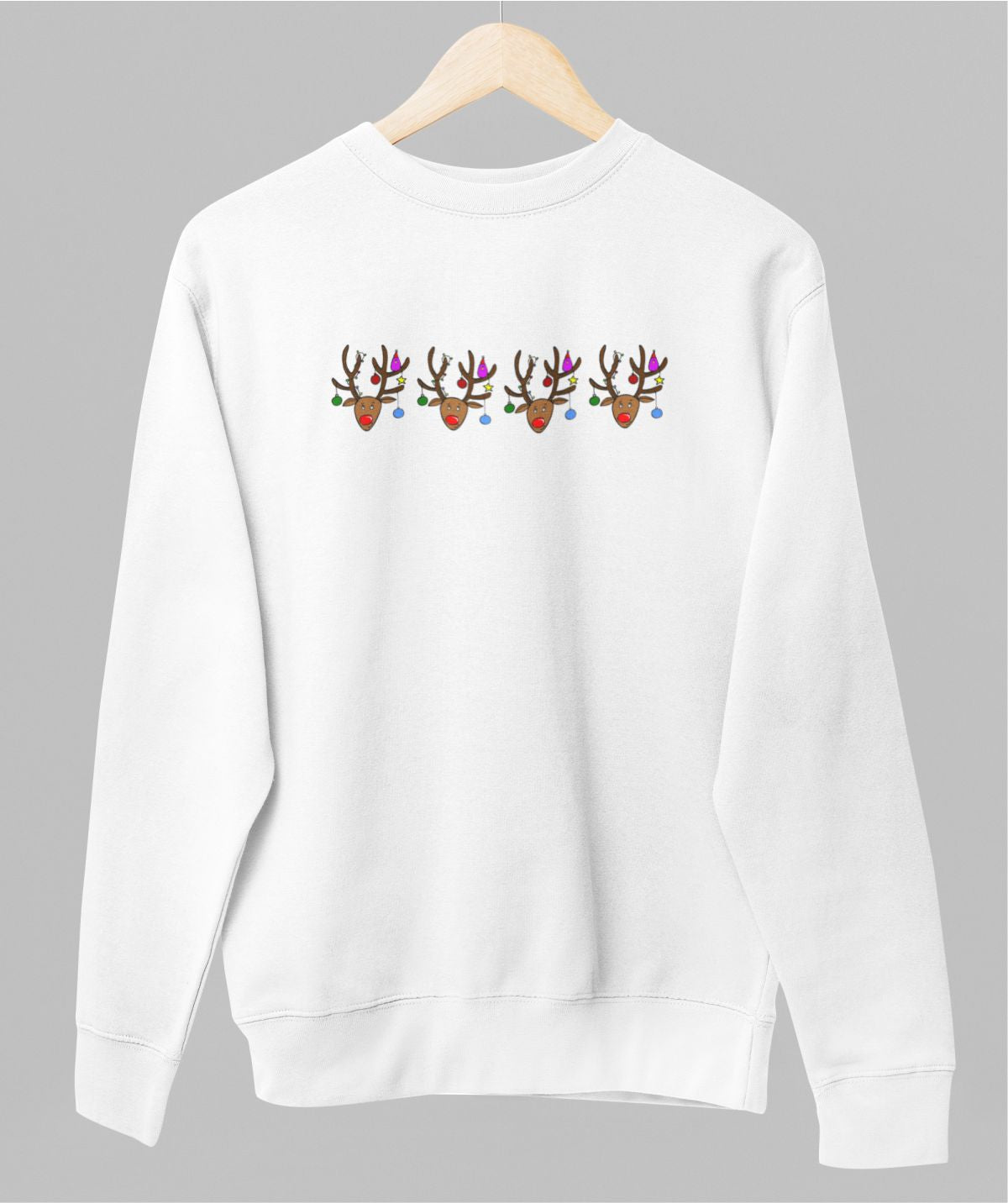 Baltas džemperis be gobtuvo "Keturi briedžiukai" (XS, S, 2XL, 3XL dydis) ŠIURPNAKČIO PASIŪLYMAS