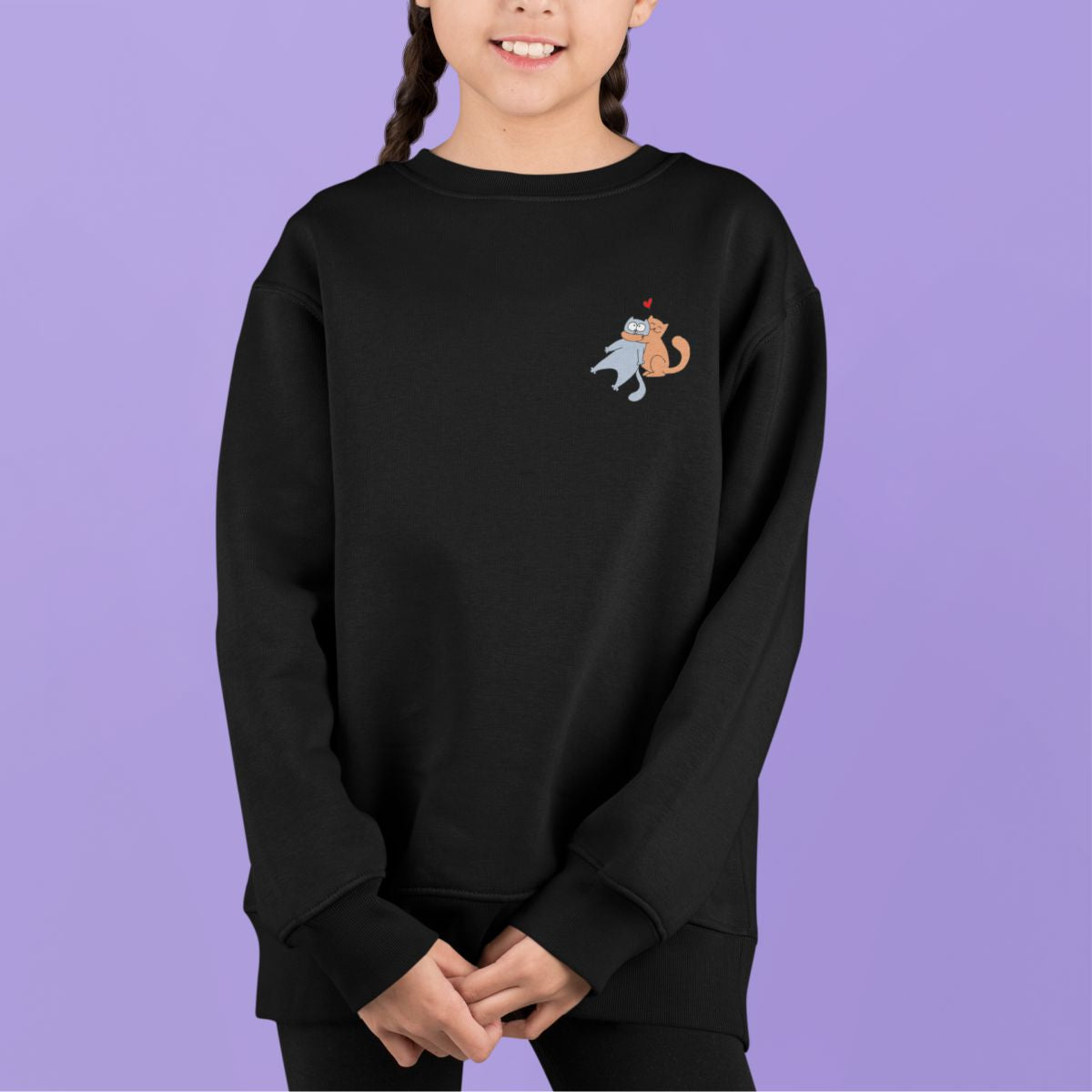 Vaikiškas juodas džemperis "Apsikabinę kačiukai" (12 metų) PAGAMINTA PREKĖ!