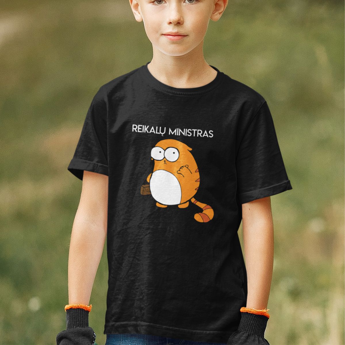 Juodi vaikiški marškinėliai "Reikalų ministras" (7-8m.) JUODOJO PENKTADIENIO Pasiūlymas!