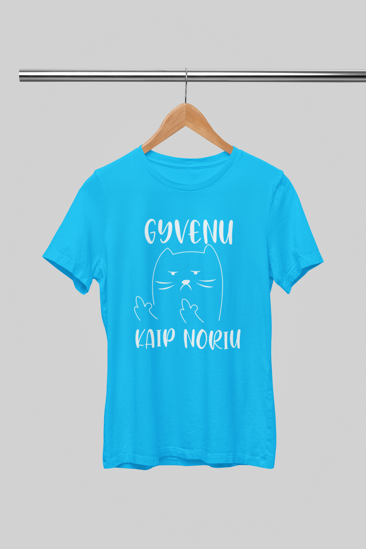 Lagūnos mėlynos spalvos UNISEX marškinėliai "Gyvenu kaip noriu“