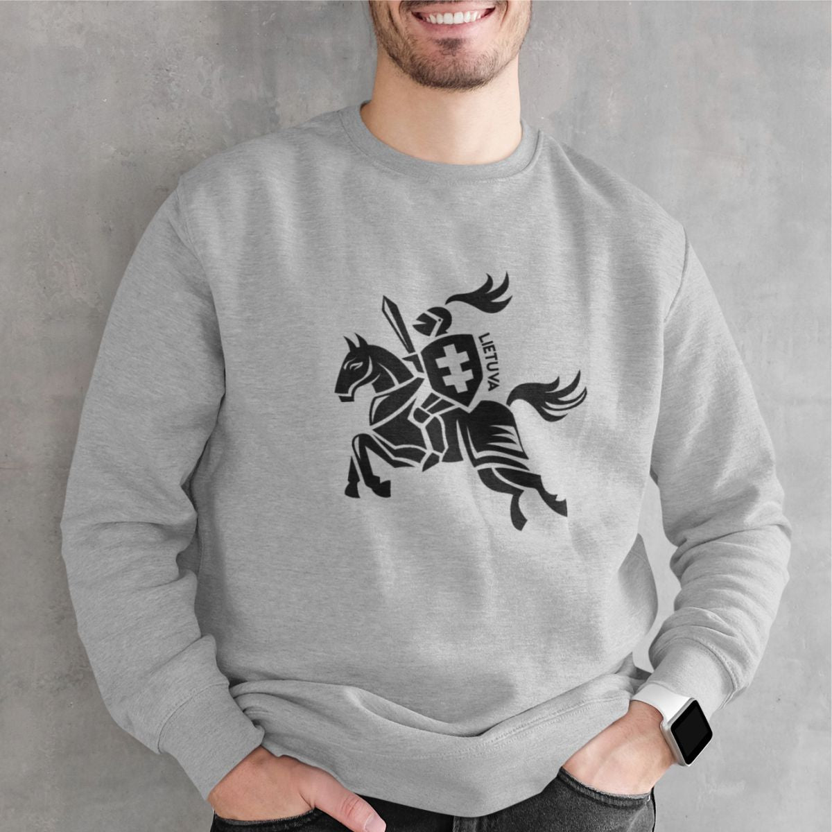 Pilkas džemperis su gobtuvu "Vienspalvis Vytis su užrašu“ (S dydis) JUODOJO PENKTADIENIO Pasiūlymas!