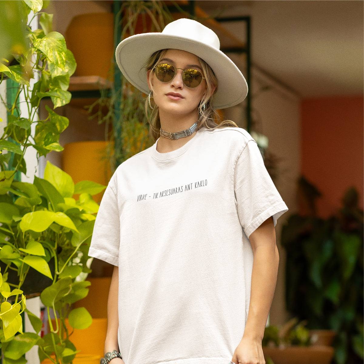 Balti Oversize Unisex  VITA ŽIBA marškinėliai "Virvė - tik aksesuaras ant kaklo"