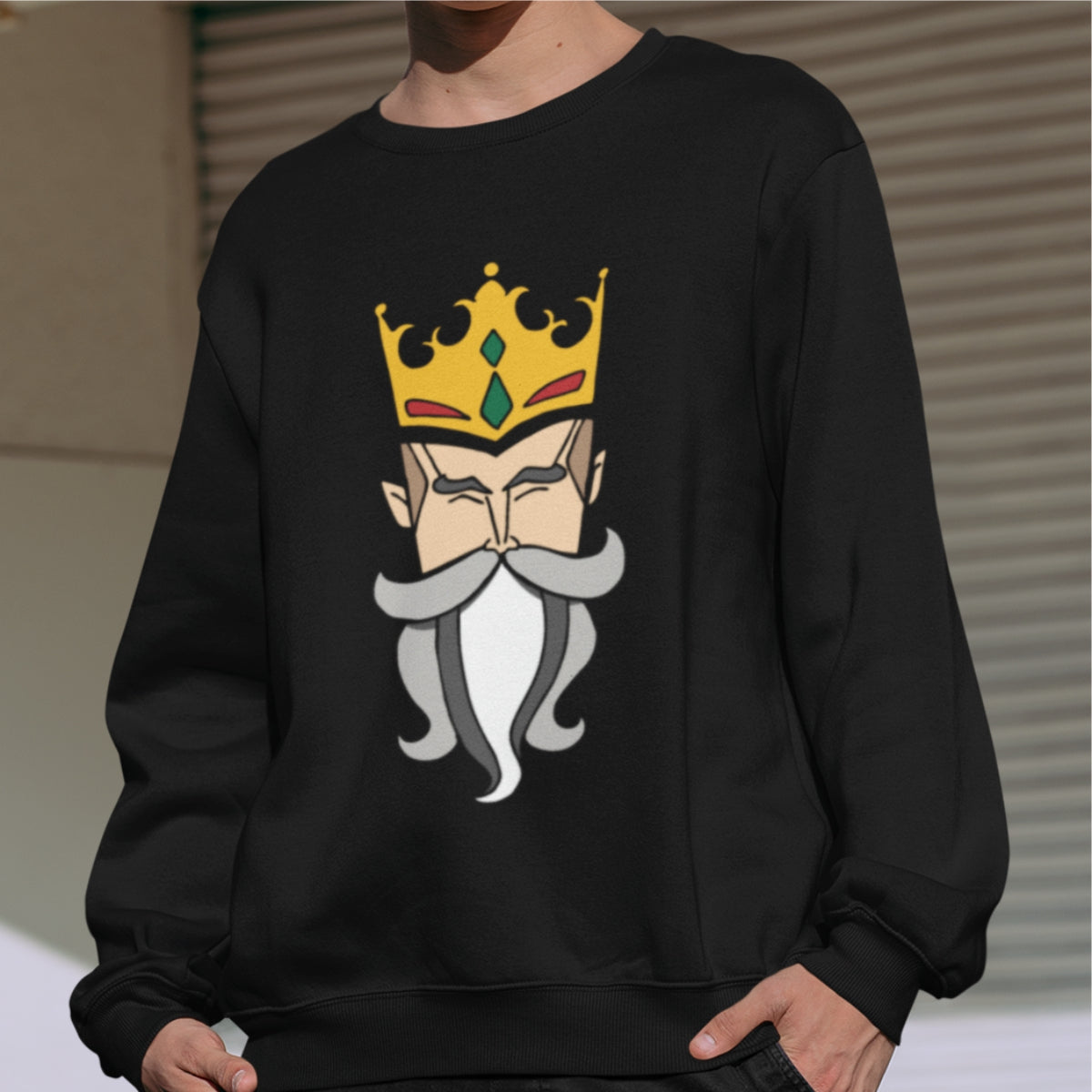 Juodas UNISEX džemperis "Mūsų karalius"