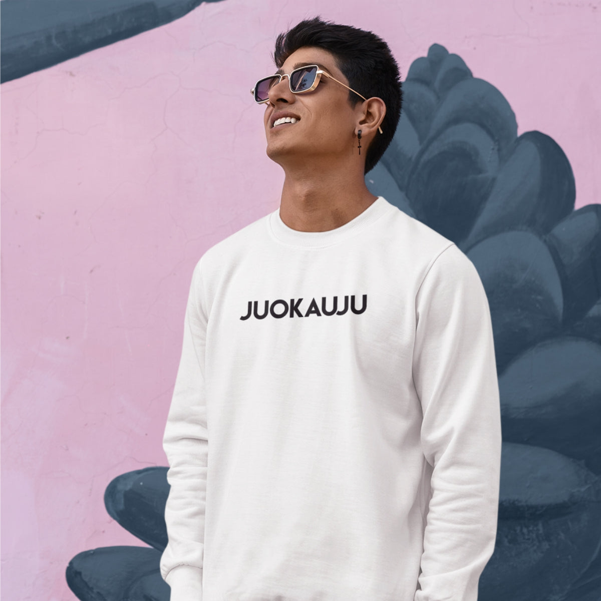Baltas UNISEX džemperis be gobtuvo "JUOKAUJU"