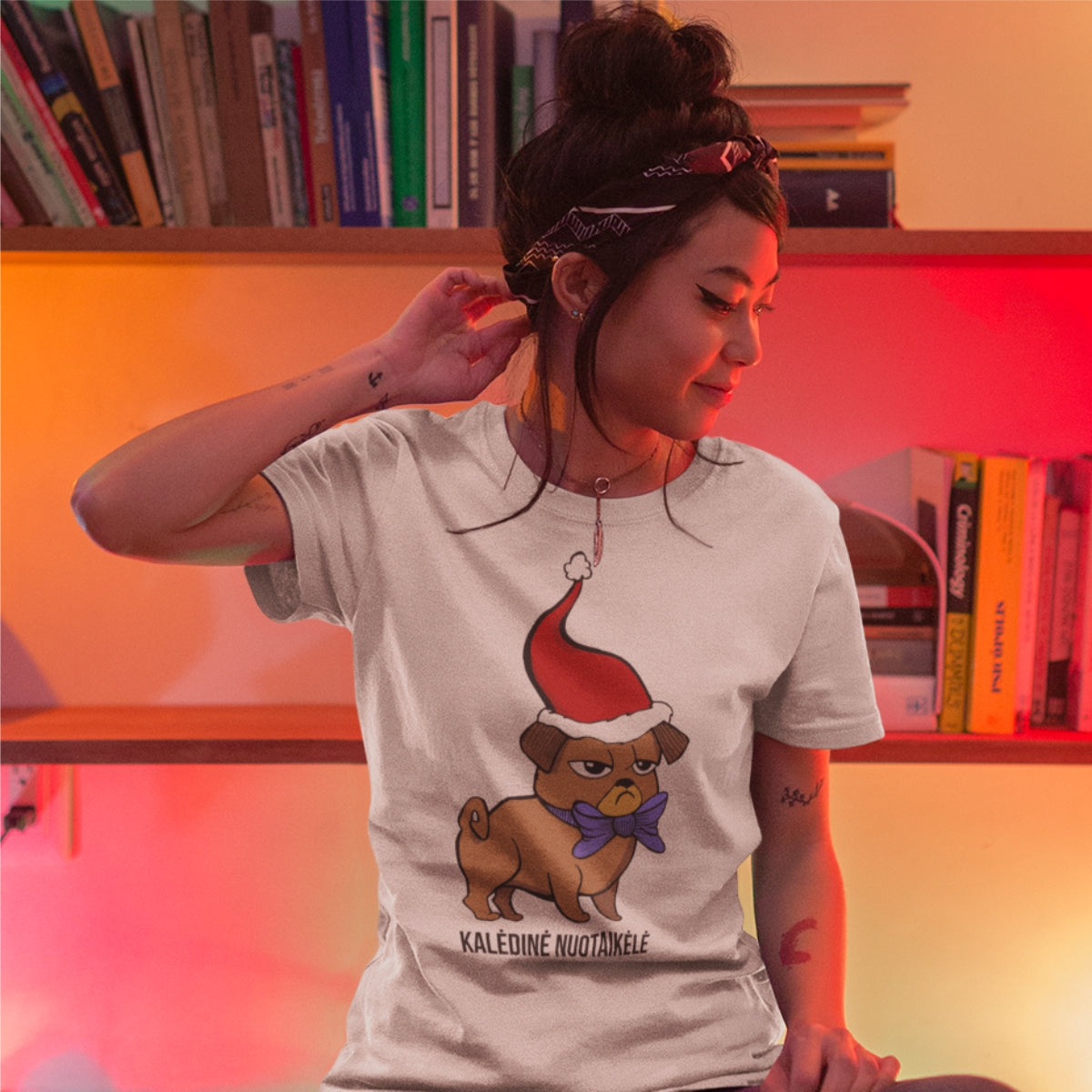 Balti unisex marškinėliai "Kalėdinė nuotaikėlė" (XS dydis) ŠIURPNAKČIO PASIŪLYMAS