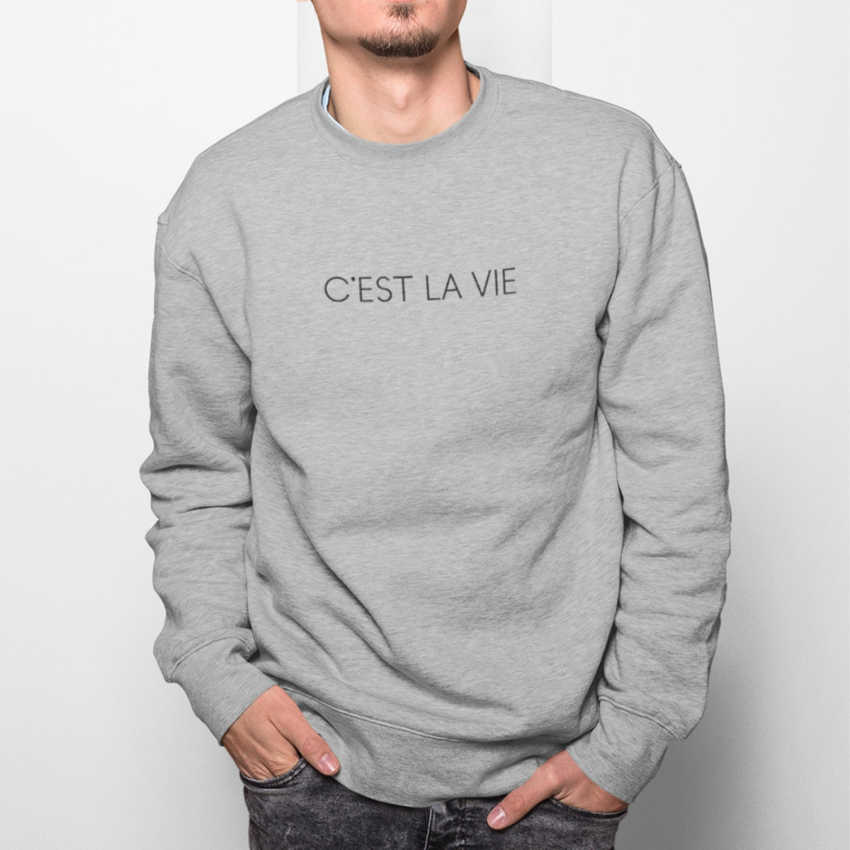 Melanžinis pilkas džemperis be kapišono "C'est la vie"