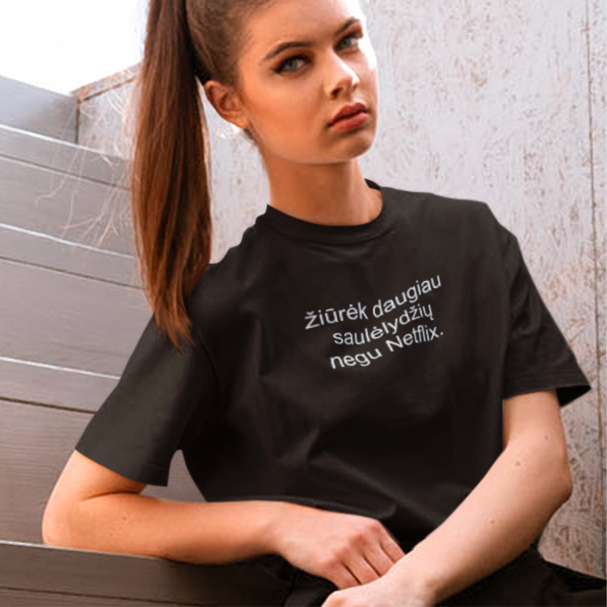 Juodi UNISEX marškinėliai "Daugiau saulėlydžių"