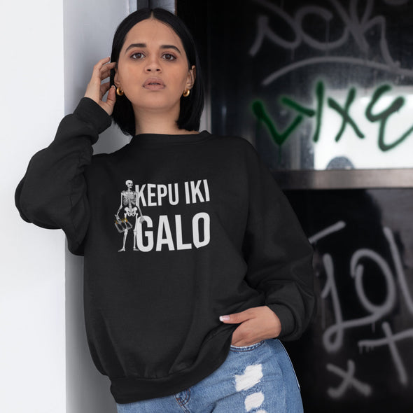 Juodas UNISEX džemperis be gobtuvo "Kepu iki galo"