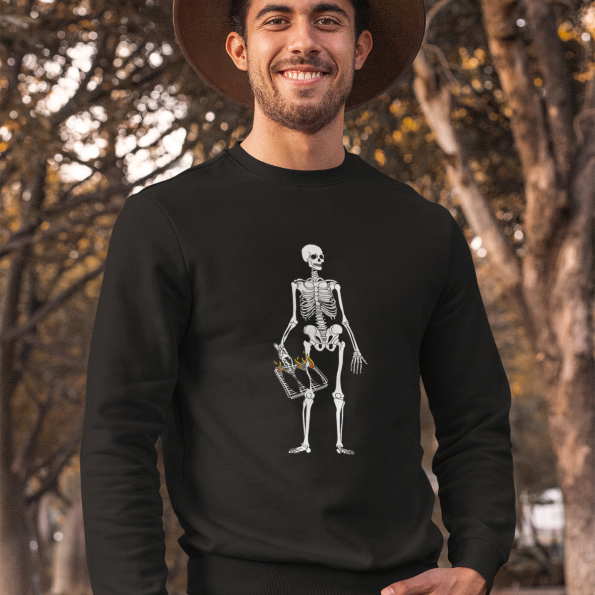 Juodas UNISEX džemperis be gobtuvo "Skeletas grilina"