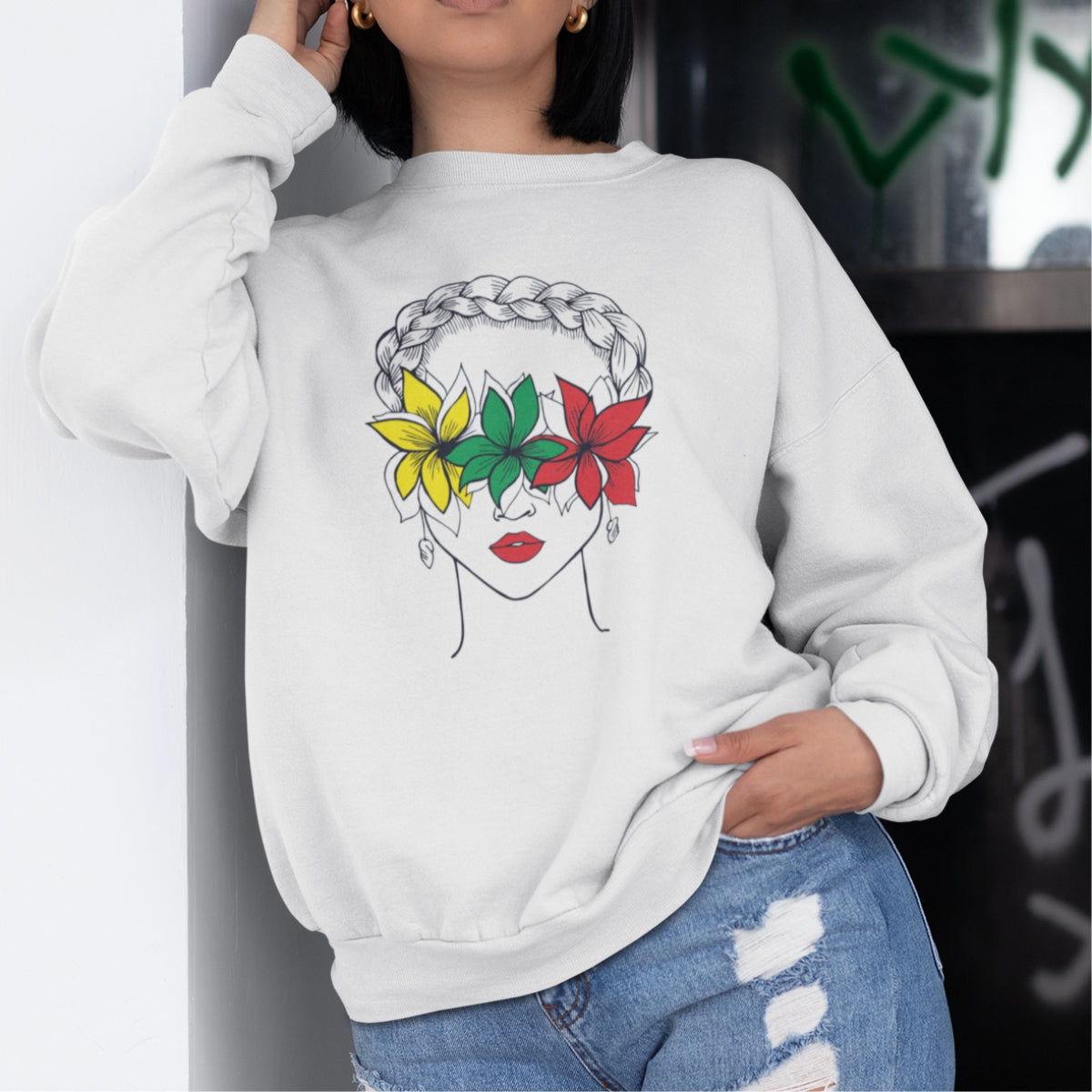 Baltas UNISEX džemperis be kapišono "Lietuvaitė" ŠIURPNAČIO PASIŪLYMAS (S, M dydis)