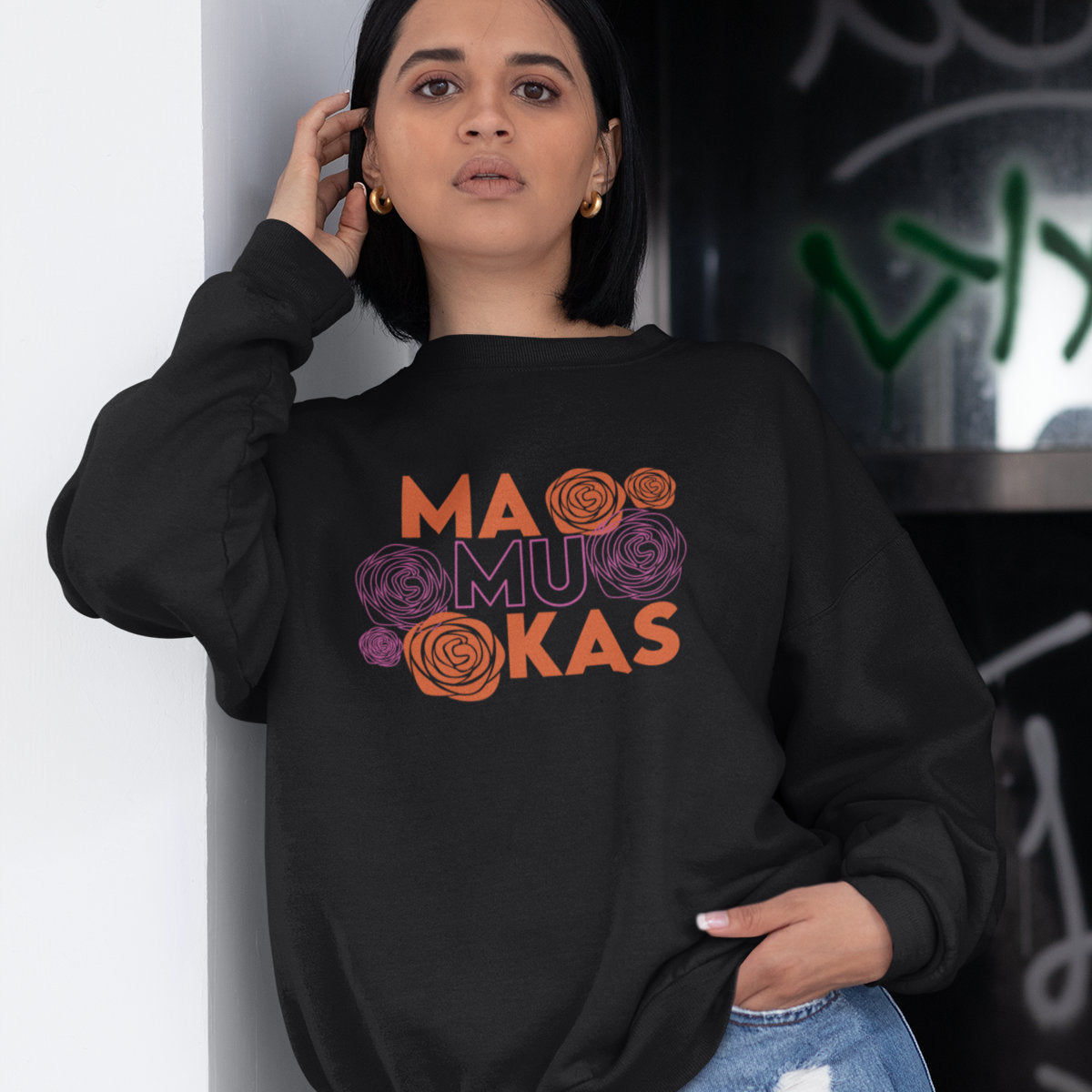 Juodas UNISEX žemperis be gobtuvo "Mamukas"
