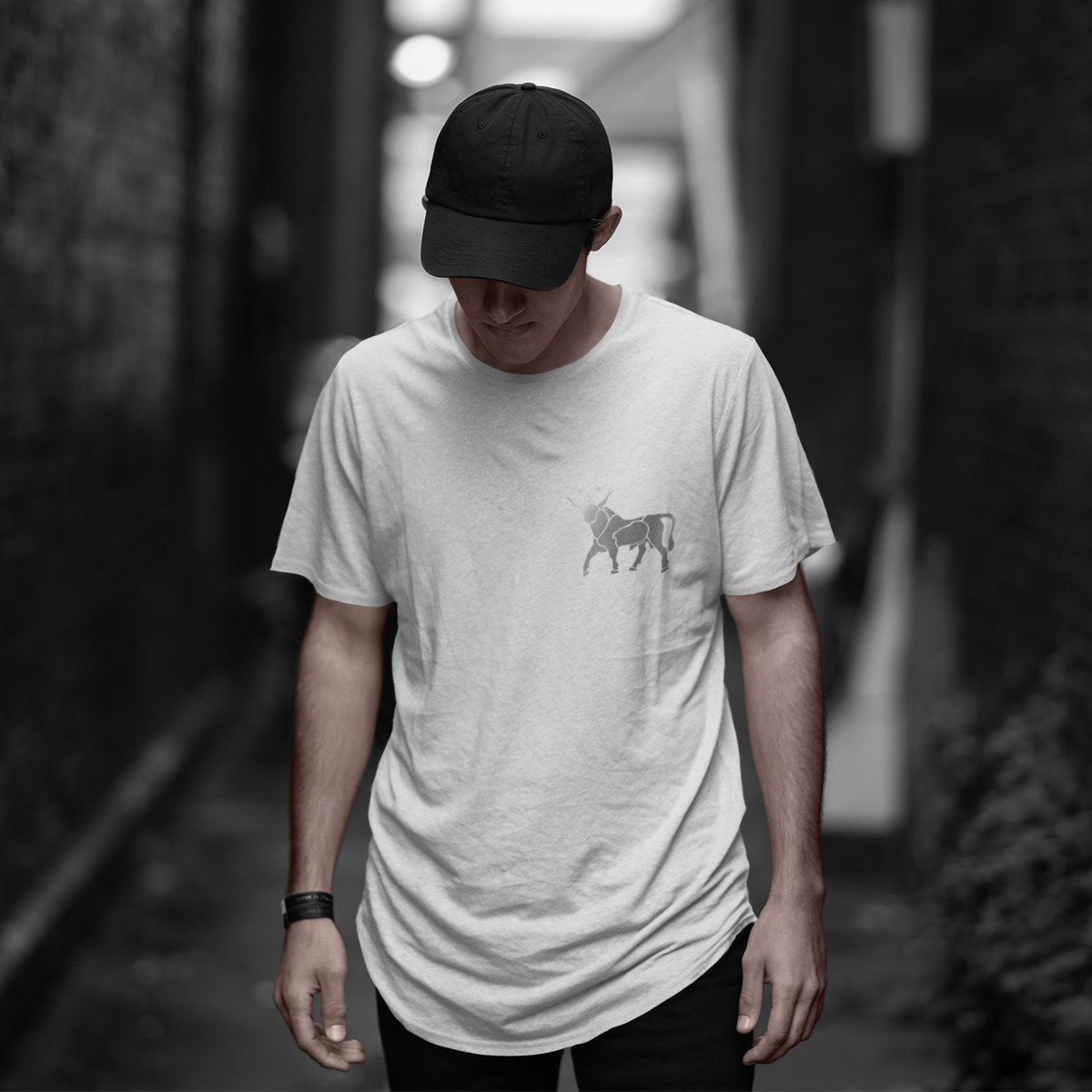 Balti UNISEX marškinėliai "Sidabrinis tauras“