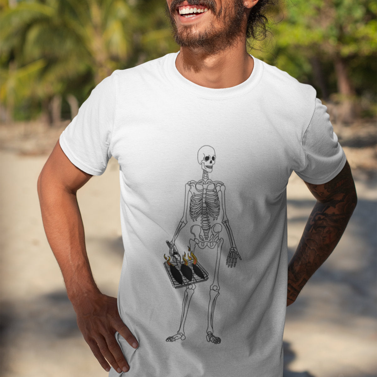 Balti UNISEX marškinėliai "Skeletas grilina"