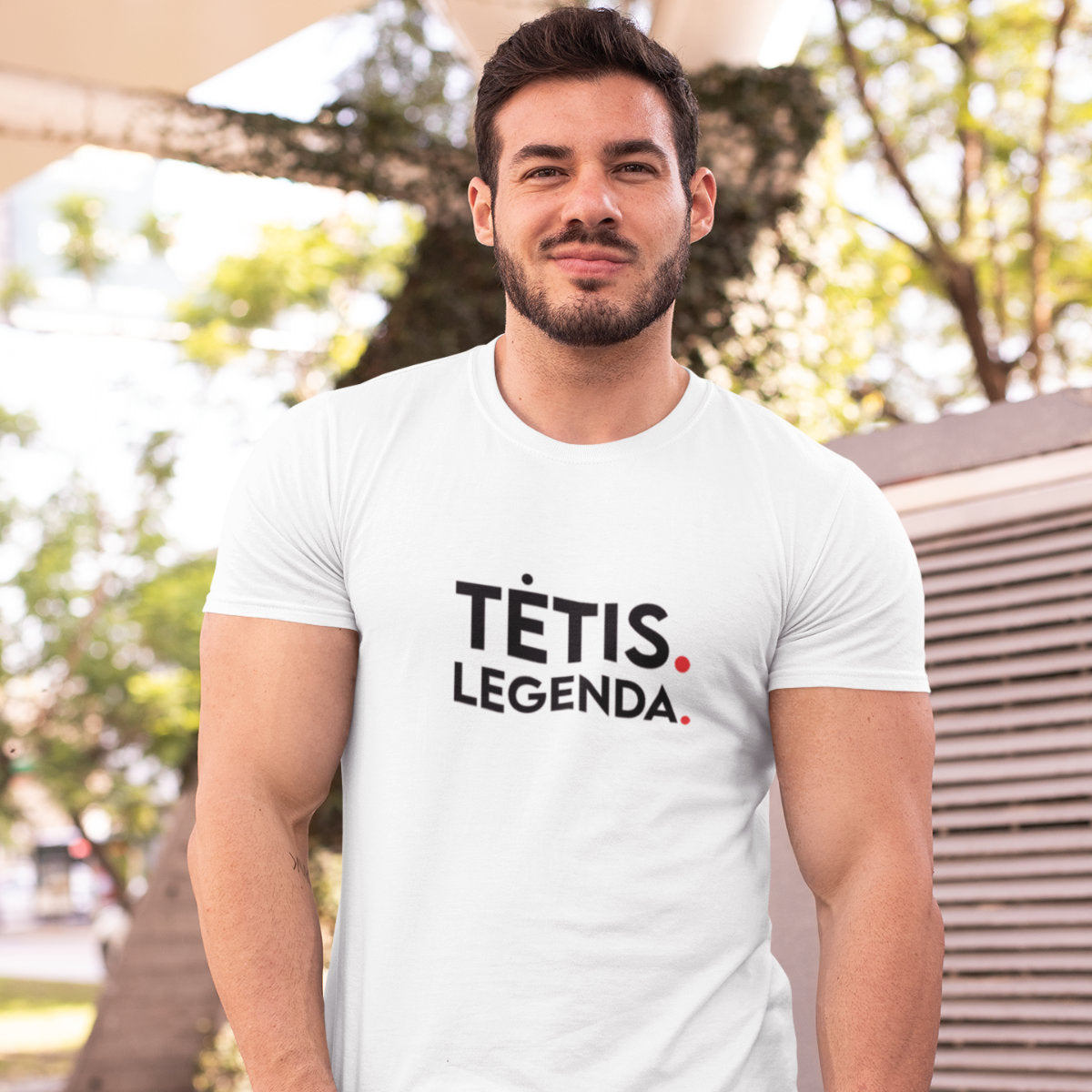 Balti marškinėliai su užrašu "Tėtis legenda"
