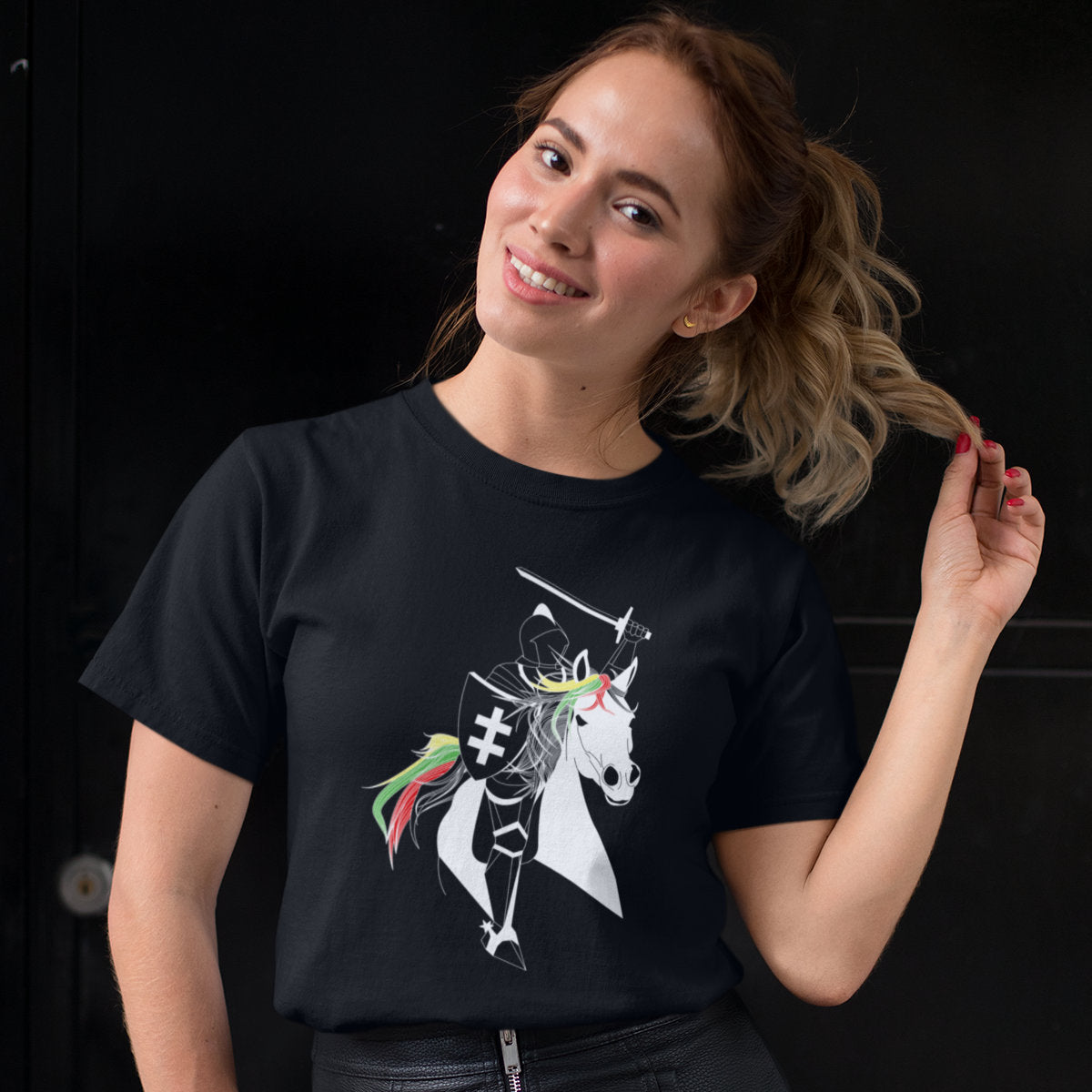 Juodi UNISEX marškinėliai "Spalvinga vyčio legenda“