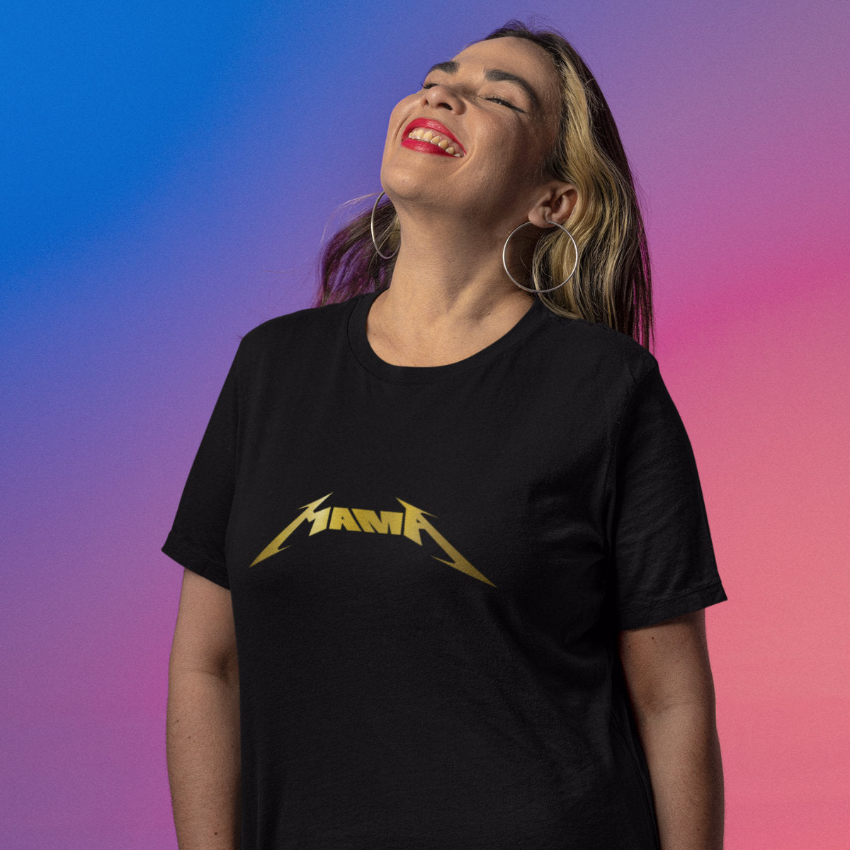 Juodi unisex marškinėliai su auksiniu marginimu "Mama rocks“