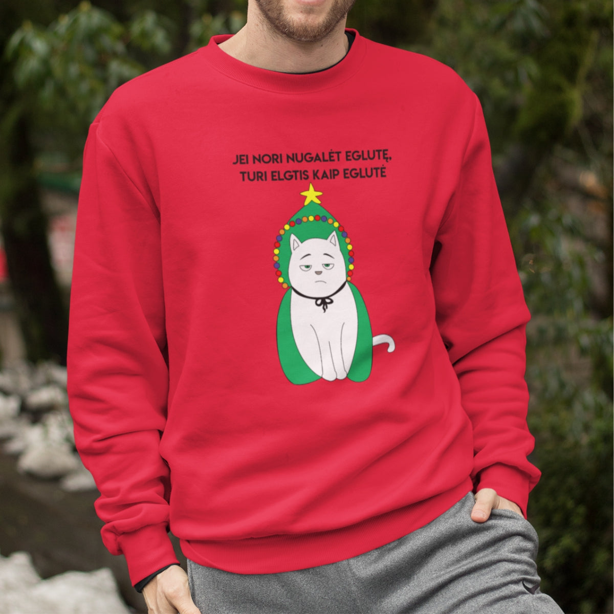 Raudonas UNISEX džemperis be gobtuvo "Jei nori nugalėti eglutę"