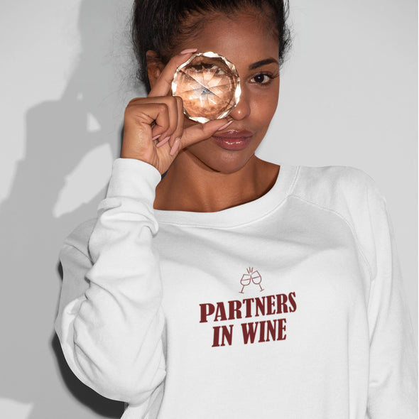 Baltas džemperis be gobtuvo "Partners in wine"