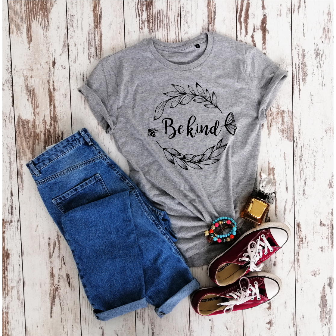Pilki medvilnės marškinėliai "Be kind"