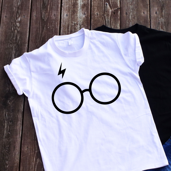 Balti marškinėliai "Hario akiniai"