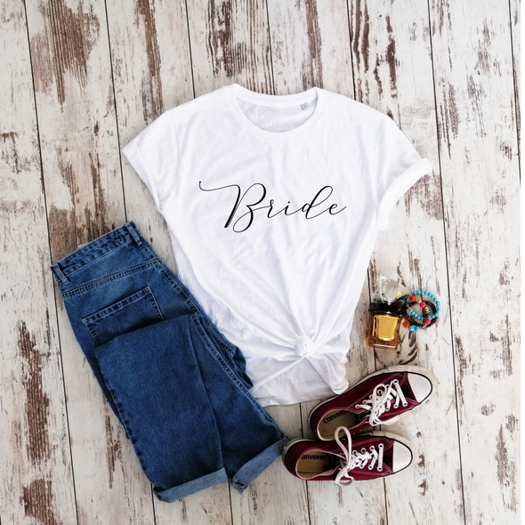 Balti unisex marškinėliai su užrašu "Bride“