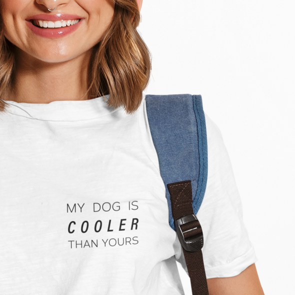 Balti UNISEX marškinėliai "My dog is cooler" ant širdies nespalvotas
