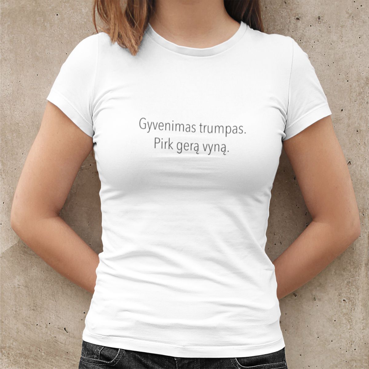 Balti moteriški medvilniniai marškinėliai "Gyvenimas trumpas"