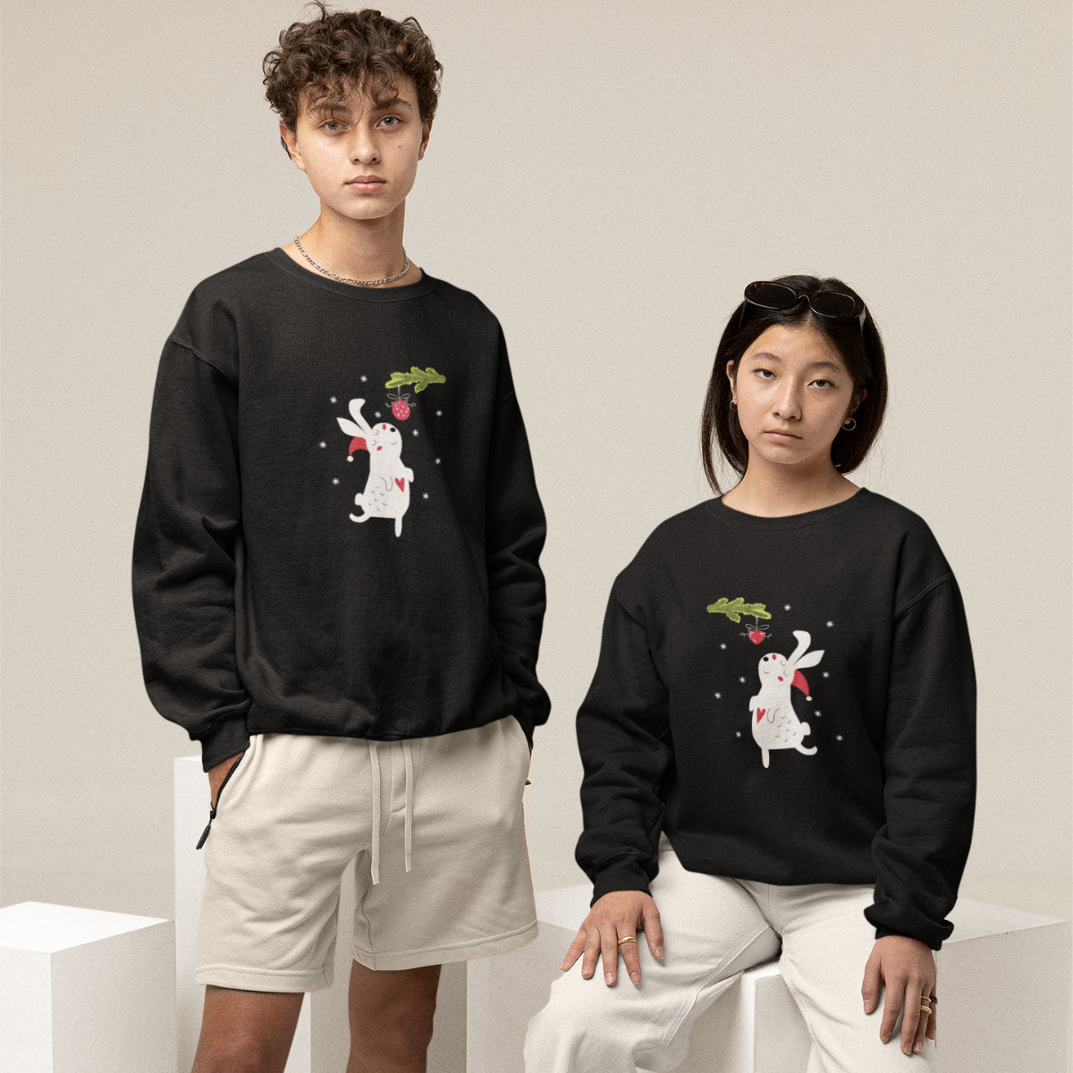 Juodi UNISEX džemperiai "Kalėdų zuikutis“