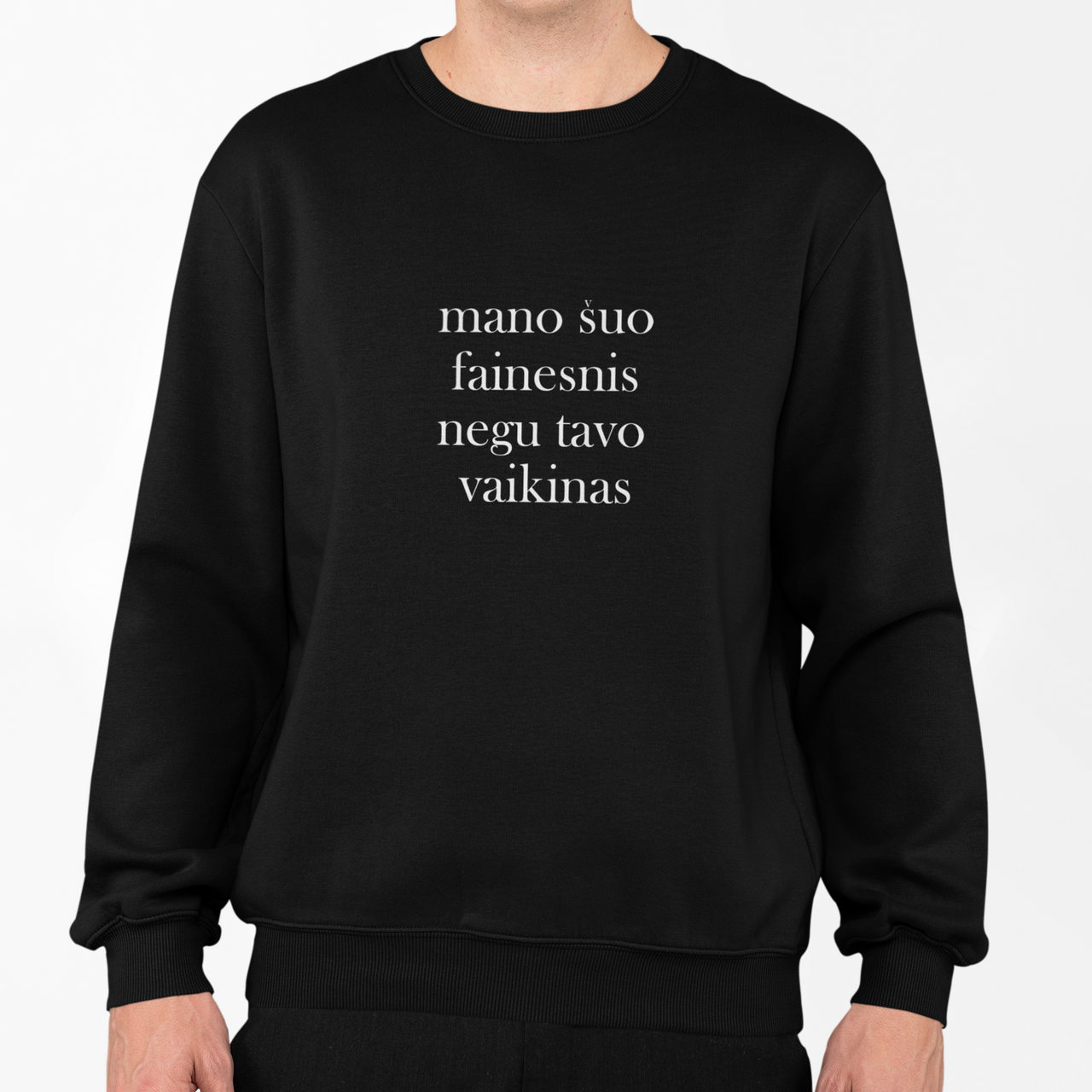 Juodas džemperis be gobtuvo "Mano šuo fainesnis"