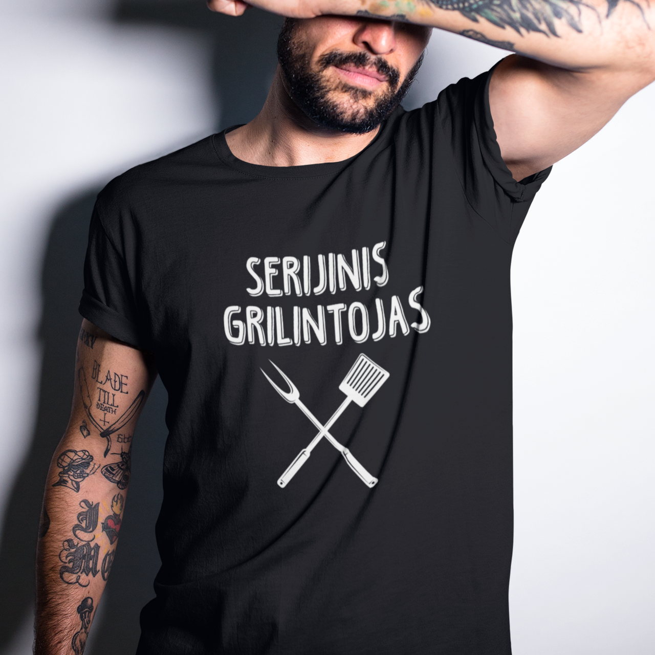 Juodi UNISEX marškinėliai "Serijinis grilintojas"