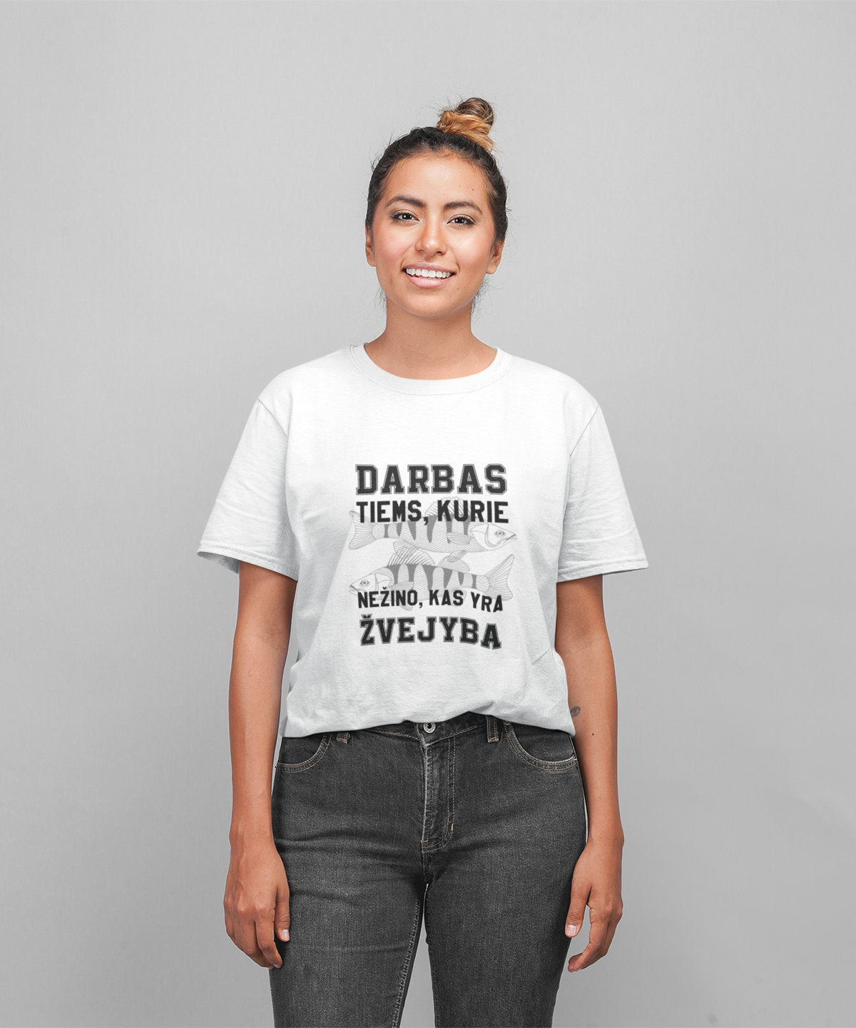 Balti UNISEX marškinėliai "Darbas ir žvejyba"