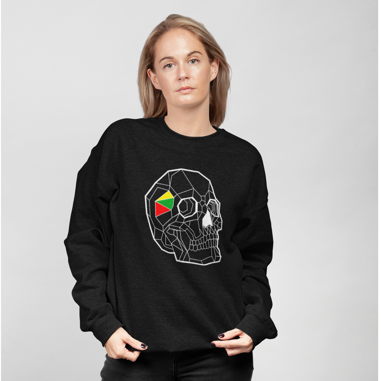 Juodas UNISEX džemperis be gobtuvo "Geometrinė kaukolė" ŠIURPNAČIO PASIŪLYMAS (XL)